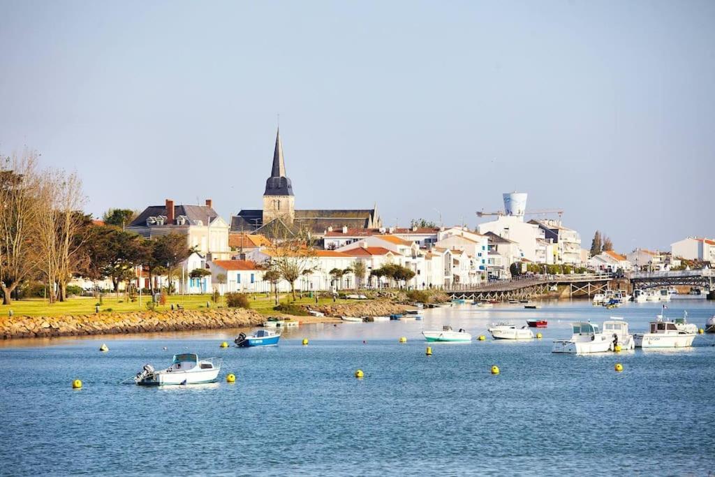 Maison Neuve Zone Coulee Verte Menant A L'Ocean Saint Gilles Croix de vie Exterior foto