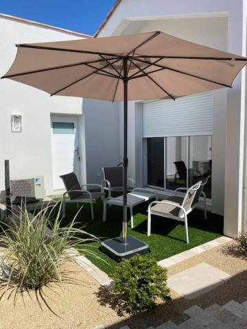 Maison Neuve Zone Coulee Verte Menant A L'Ocean Saint Gilles Croix de vie Exterior foto